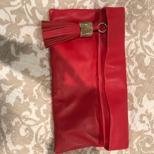Carmen clutch red
